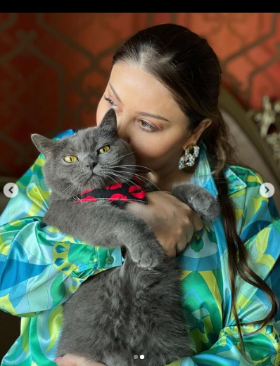 "Ağlamaqdan şişən gözlərim bu gün güldü" - Damla