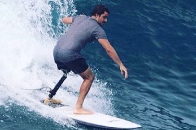 Ayağını qoparan köpəkbalığının dişinə xatir GÖRÜN NƏ ETDİ - FOTO