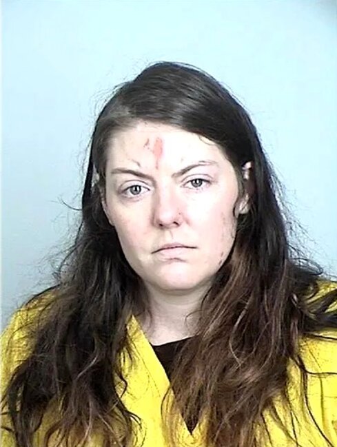 Valideynlər altını isladan 8 yaşlı qızı BOĞUB ÖLDÜRDÜLƏR - FOTOLAR