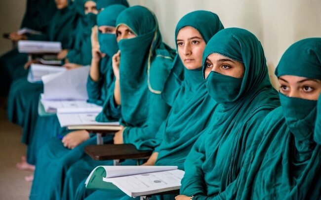 "Taliban" gələn ilə qədər qızlar üçün məktəbləri açmağı planlaşdırır