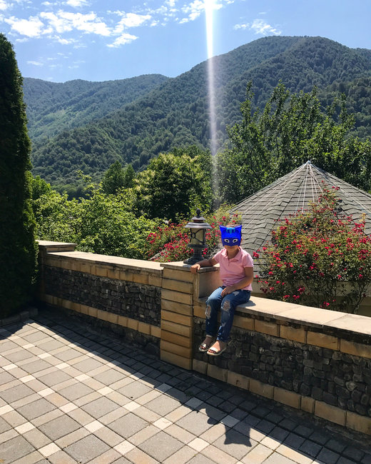 Bu da Kamilə Babayevanın üzünü gizlətdiyi qızı - FOTOLAR