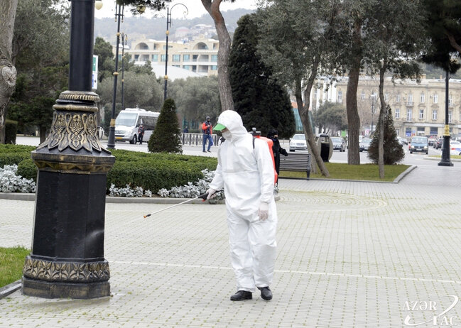 Bulvara gəzintiyə çıxan sakinlərə ÇAĞIRIŞ - FOTO