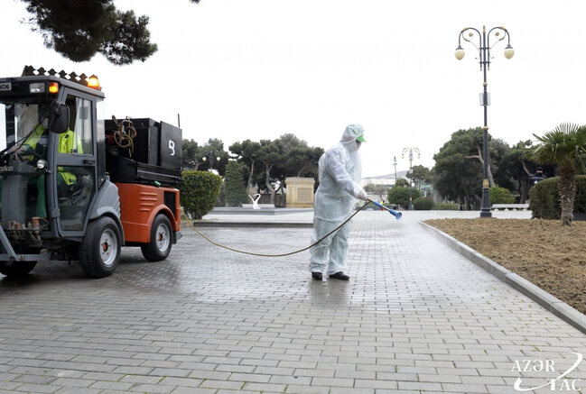 Bulvara gəzintiyə çıxan sakinlərə ÇAĞIRIŞ - FOTO