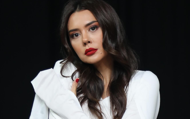 "Batumidə xəstəxanaya düşdük, üç gün qaldıq..." - Oksana başına gələnləri danışdı