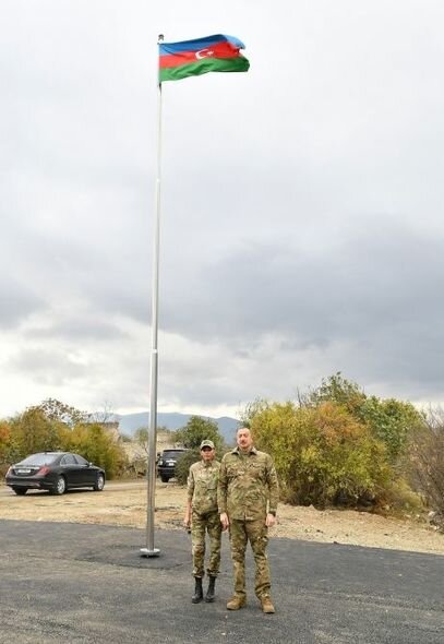 İlham Əliyev Ağdamda bayrağımızı ucaltdı - FOTO