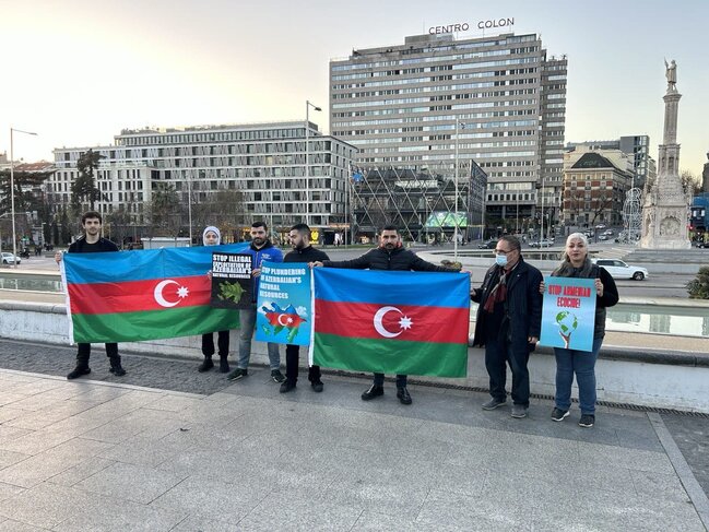 Erməni ekoterroruna Madriddə etiraz edilib - FOTO