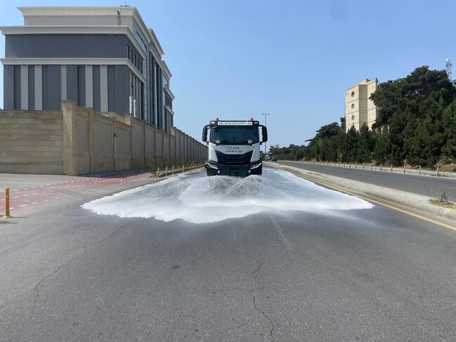 Bu gün Bakının 550 küçəsi yuyulub