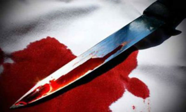 Bakıda 2 uşaq anası ərinin sevgilisini bıçaqladı