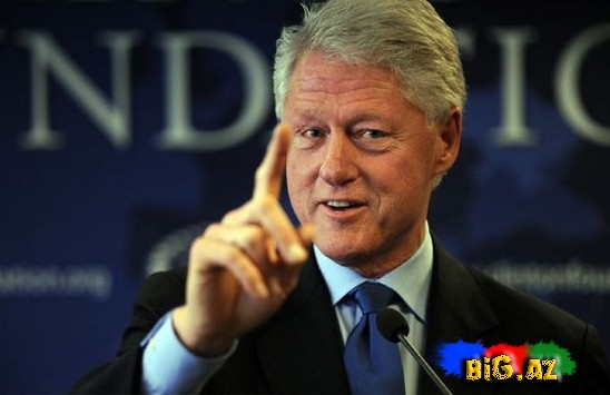 Bill Klintonun qorxudan ürəyi getdi - VİDEO