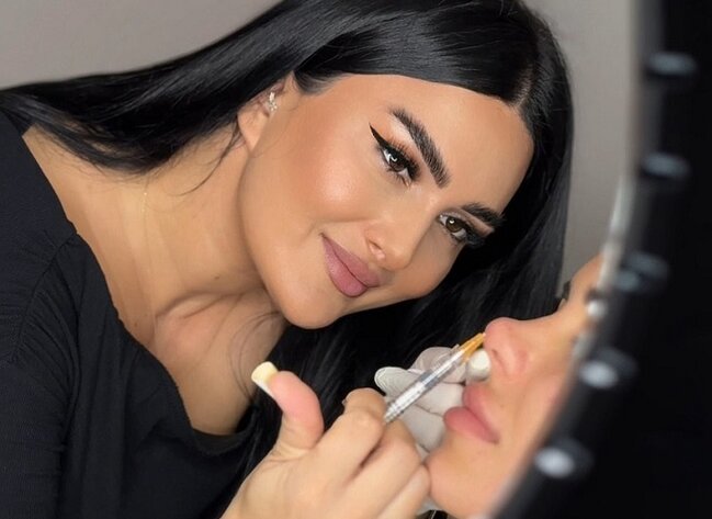 Şəfa Xəlilova dolğu,inyeksiya, botox prosedurlarını necə icra edir? -Fotofaktlar