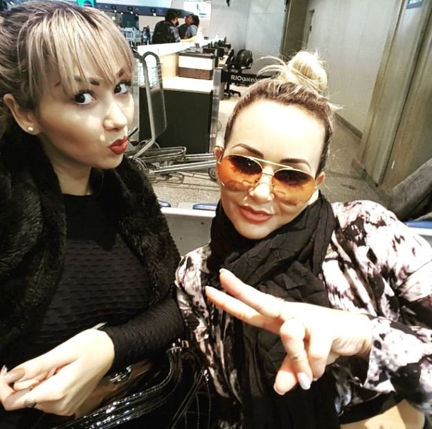 Ana və qızı ən böyük popo yarışmasında - FOTOLAR