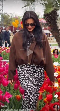 Bulvarda gülləri əzənlər məşhur bloqerlər imiş - Adlar