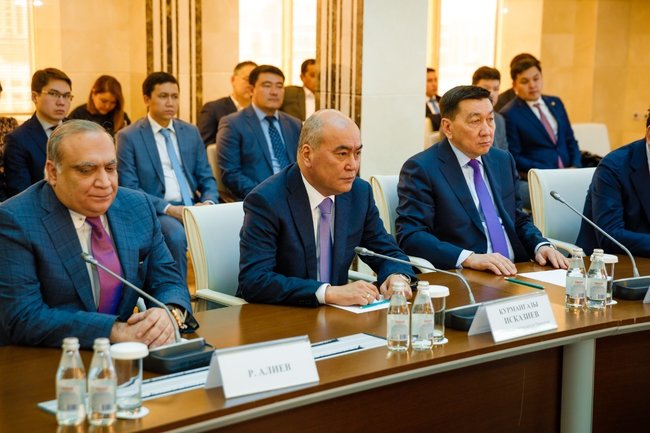 Astanada SOCAR və "KazMunayQaz" arasında memorandum imzalanıb