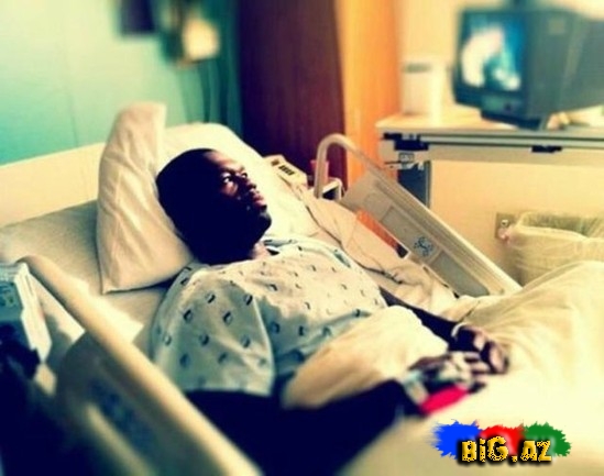 Məşhurların xəstəxana "selfie"ləri - FOTO