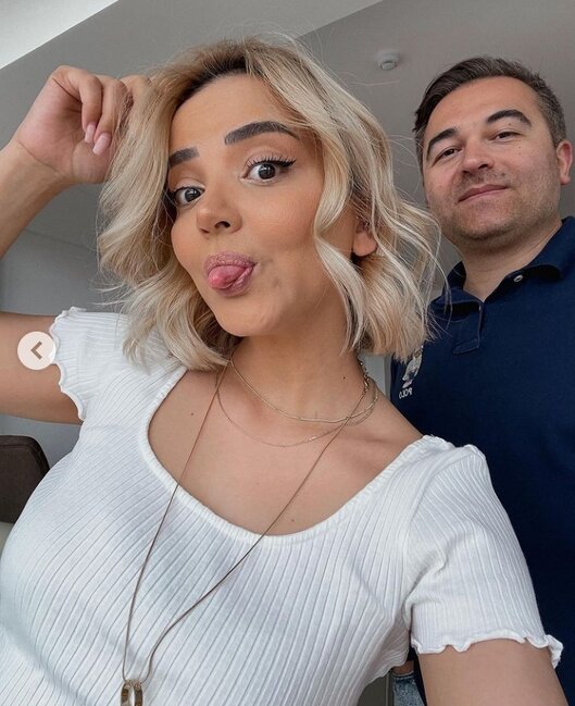 Aparıcı İlkin Həsəni HƏYAT YOLDAŞI İLƏ - YENİ FOTOLAR