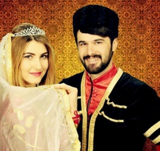 Azərbaycanlı aparıcılar valideyn oldu - FOTOLAR