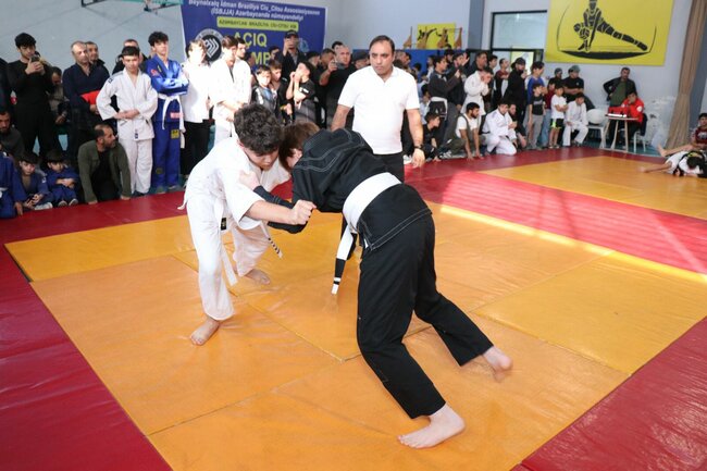 Azərbaycan Braziliya Ciu-Citsu Klubu İctimai Birliyinin təşkilatçılığı ilə İctimai Birliyin filial və klublararası açıq çempionatı keçirilib