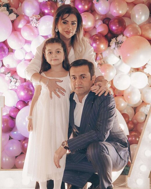 İradə ikinci dəfə ana olmağa hazırlaşan bacısını belə təbrik etdi - FOTO