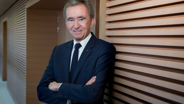 Dünyanın ƏN VARLI adamı yenə o oldu