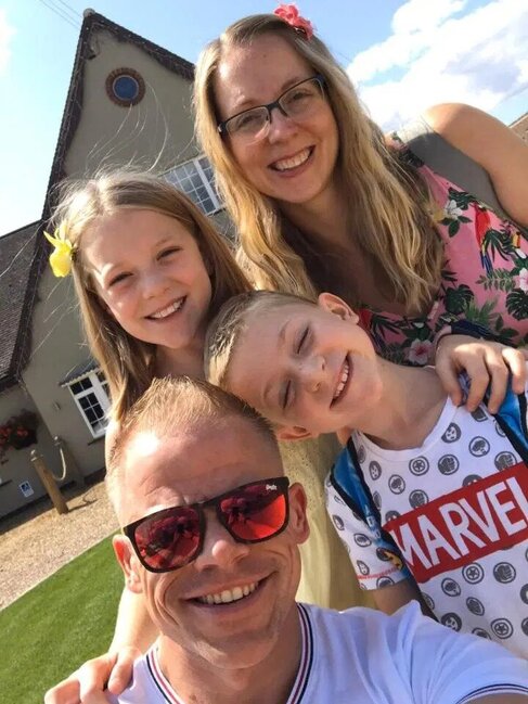 Sevgisinə xatir inanılmaz dərəcədə ARIQLADI - FOTOLAR