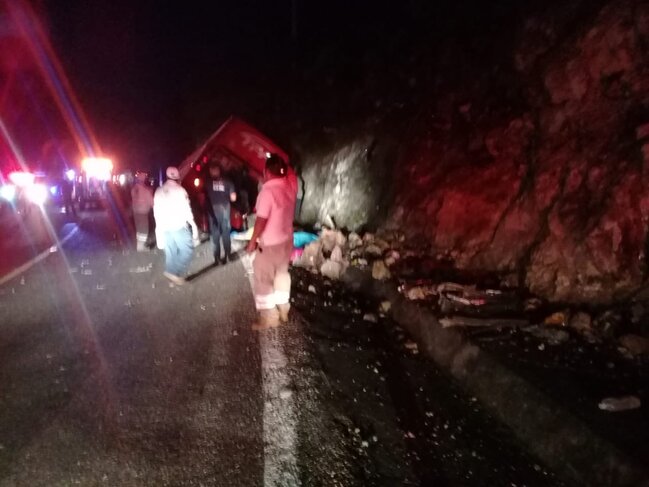 Qətliam kimi QƏZA: 13 ölü, 25 yaralı - FOTO