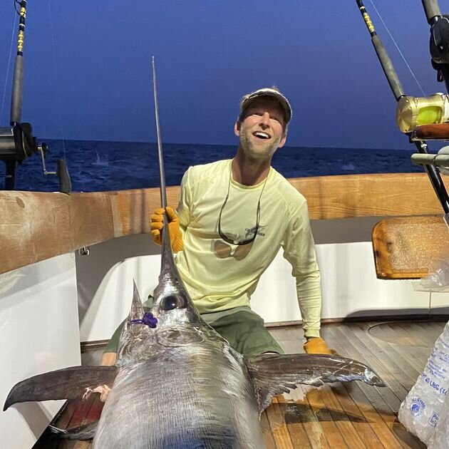 136 kiloqramlıq balıq tutub 922 MİN MANAT QAZANDILAR - FOTO-VİDEO