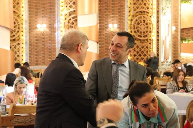 Məşhurların iştirakı ilə "Number one awards" mükafatlandırma tədbiri keçirildi - FOTO-VİDEO