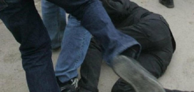 Azərbaycanda məktəblilər arasında ŞOK OLAY: kürəyindən bıçaqladı