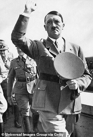 Afrikada seçkilərdə Adolf Hitler qalib gəlib - FOTO