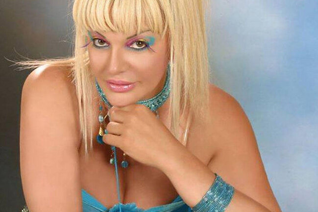 Elit Star Cəmiləyə Dubayda 2 milyonluq EV, 50 minlik qızıl dəsti hədiyyə etdilər