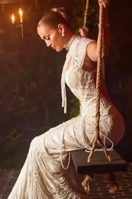 CeyLonun toyunda geyindiyi 3 fərqli gəlinlik - Fotolar