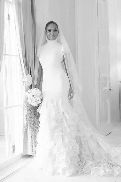 CeyLonun toyunda geyindiyi 3 fərqli gəlinlik - Fotolar