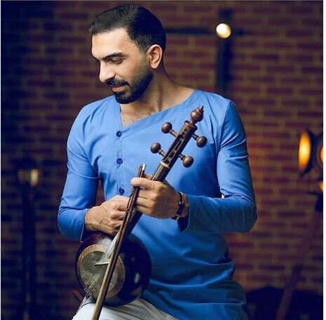Azərbaycanlı müğənni Yaşarın qardaşı da özü kimi məşhur imiş - FOTO