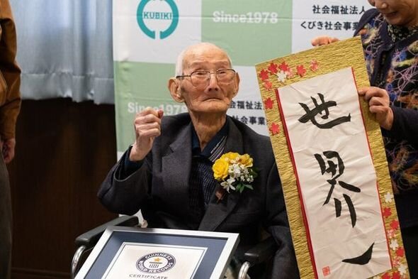 Rekordun yeni sahibi: Dünyanın ən yaşlı kişisi - FOTO