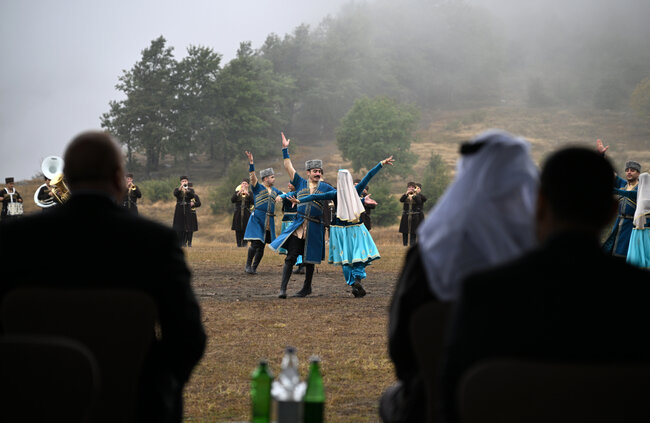 Cıdır düzündə Qarabağ atlarının şousunu izlədilər - Fotolar