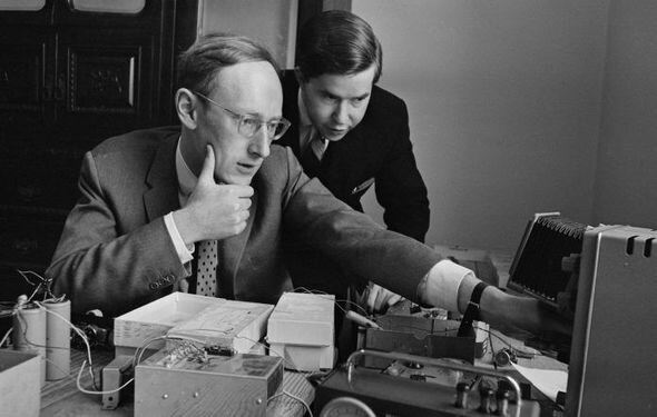 Cib kalkulyatoru və ev kompüterlərinin ixtiraçısı vəfat edib - FOTO