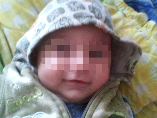 Lezva ilə körpəsini kəsik-kəsik etdi, bədəninə şampun yeritdi - Anadan QANDONDURAN ƏMƏL - FOTOLAR