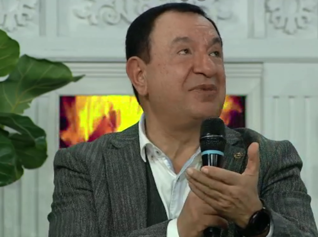 Azərbaycanlı məşhurun həyat yoldaşı XƏYANƏTİN ƏVƏZİN ondan belə çıxdı - FOTO