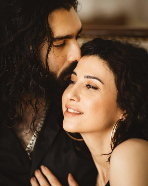 Məşhur cütlüyün romantik dolu anları - FOTO