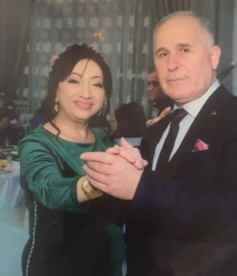 Həkim səhlənkarlığının qurbanı olan tanınmış şəxs son mənzilə yola salındı.. - FOTO/VİDEO