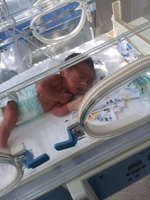 Azərbaycanda həkim səhlənkarlığı 6 aylıq körpəni canından etdi - VİDEO+FOTOLAR