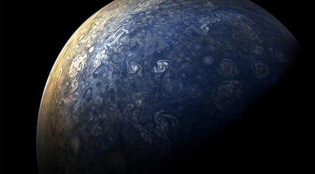 NASA Yupiter planetinin yeni fotolarını paylaşdı — FOTOLAR