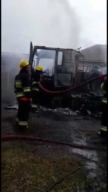 Azərbaycanda benzin daşıyan avtomaşın partlayıb – Foto