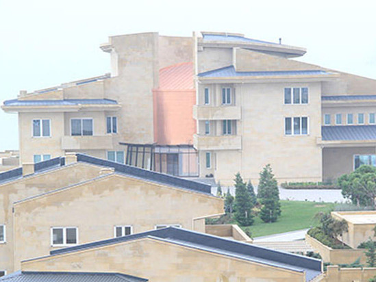 Eldar Mahmudov bağında dünyasını dəyişib - EVİNDƏN FOTOLAR