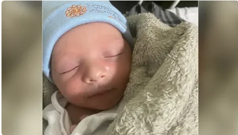 Qadın konsert zamanı uşaq doğdu