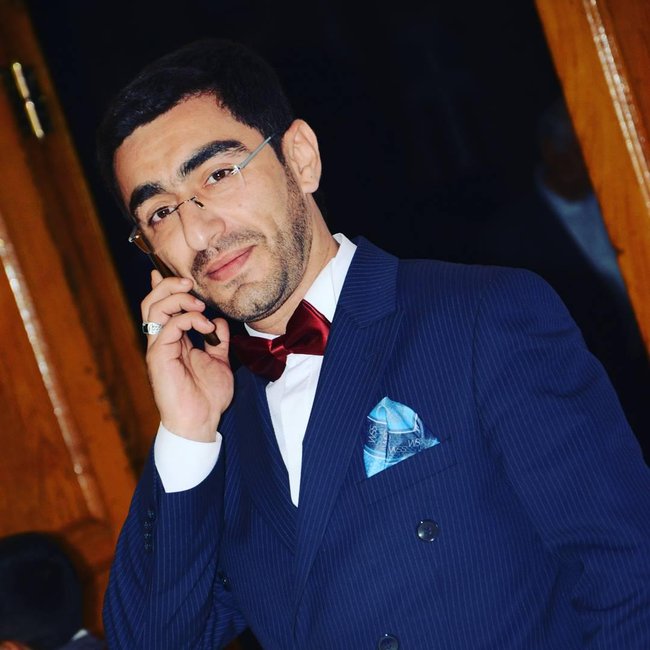 Azərbaycanlı müğənni namaz vaxtı dünyasını dəyişdi - FOTOLAR