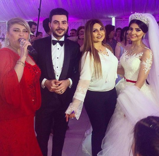 Müğənnilər Elçin Cəfərovun toyunda FOTO+VİDEO