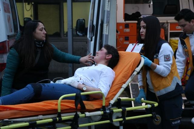 Ərindən boşanmaq istəyən bacısını əvvəlcə döydü, sonra isə... - FOTO