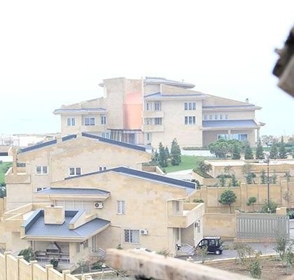 Eldar Mahmudov bağında dünyasını dəyişib - EVİNDƏN FOTOLAR