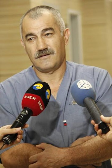 İrina Makarova və əkizləri Baku Medical Plaza-dan evə buraxıldı - FOTOLAR